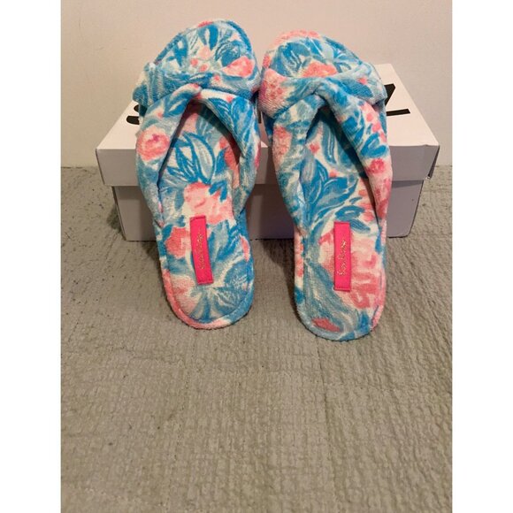 Lilly Pulitzer Shoes - Lilly Pulitzer Plush Slippers Womens Size 7/8 Blue Pink Floral Bow House Sandals
